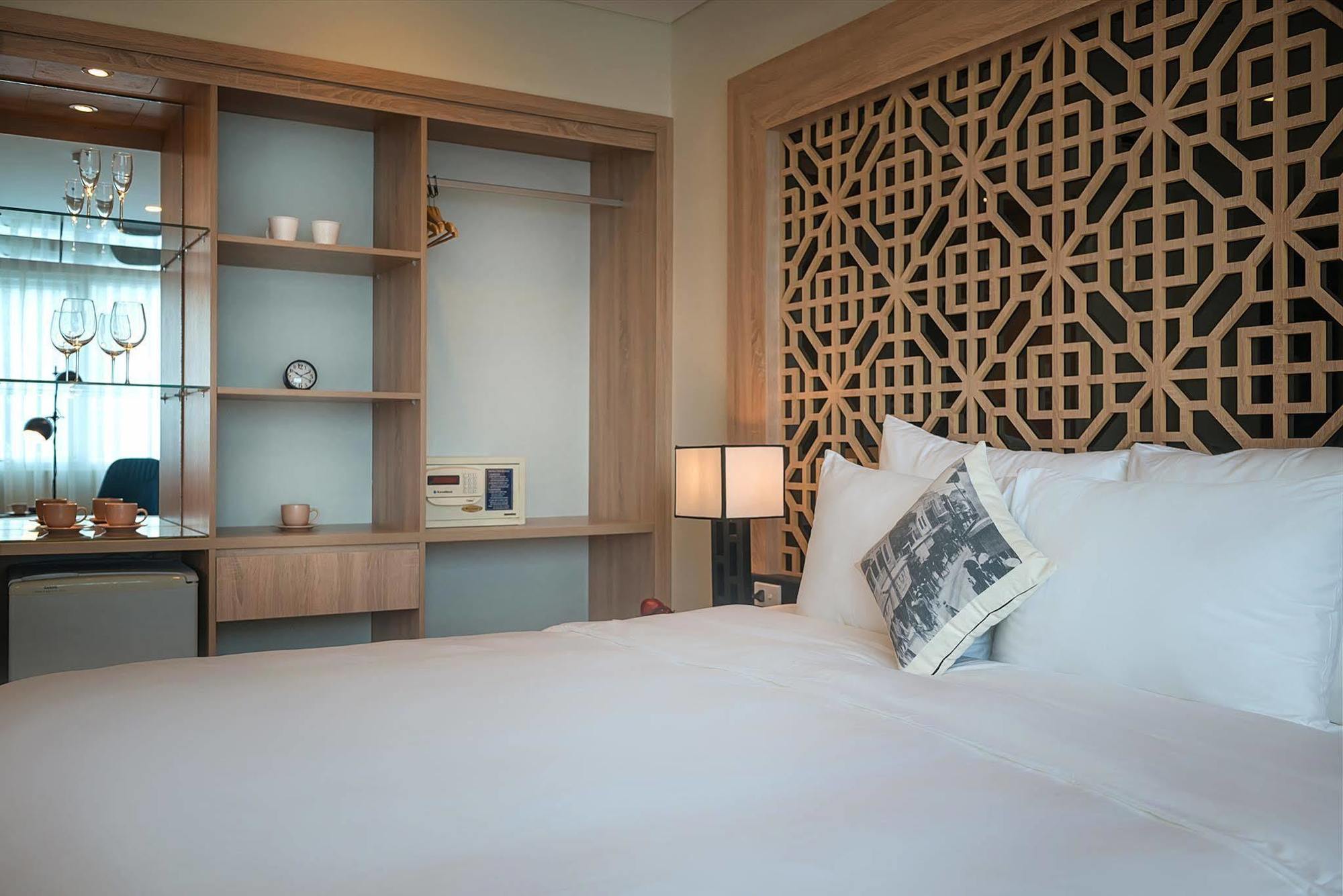 Ccentral Hotel Bui Vien Хошимин Екстериор снимка